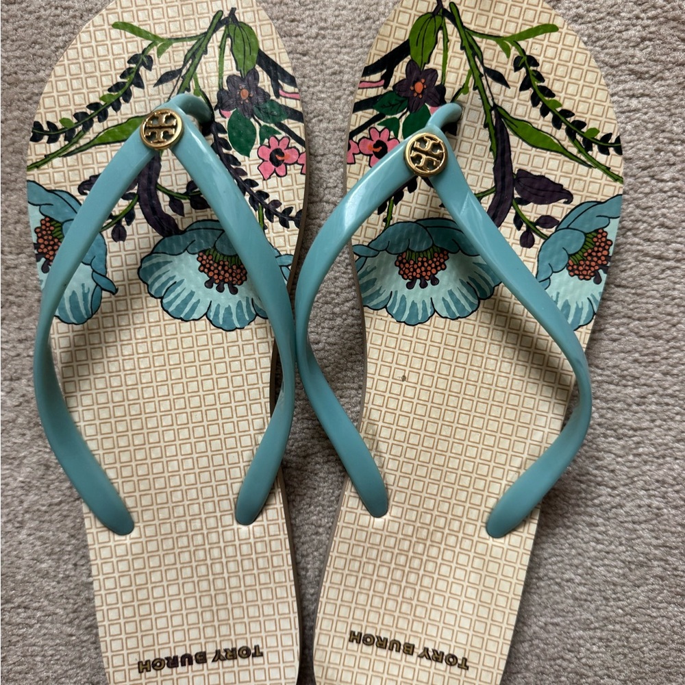 Tory Burch Light Blue Floral-Print Flip Flops with Gold Logo - Picture 2 of 4